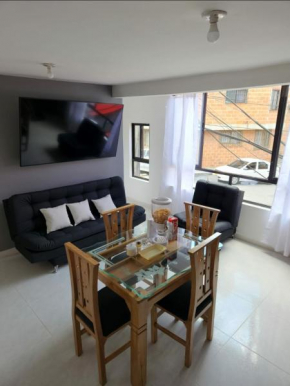 GRANDE y ESCLUSIVO APARTAMENTO